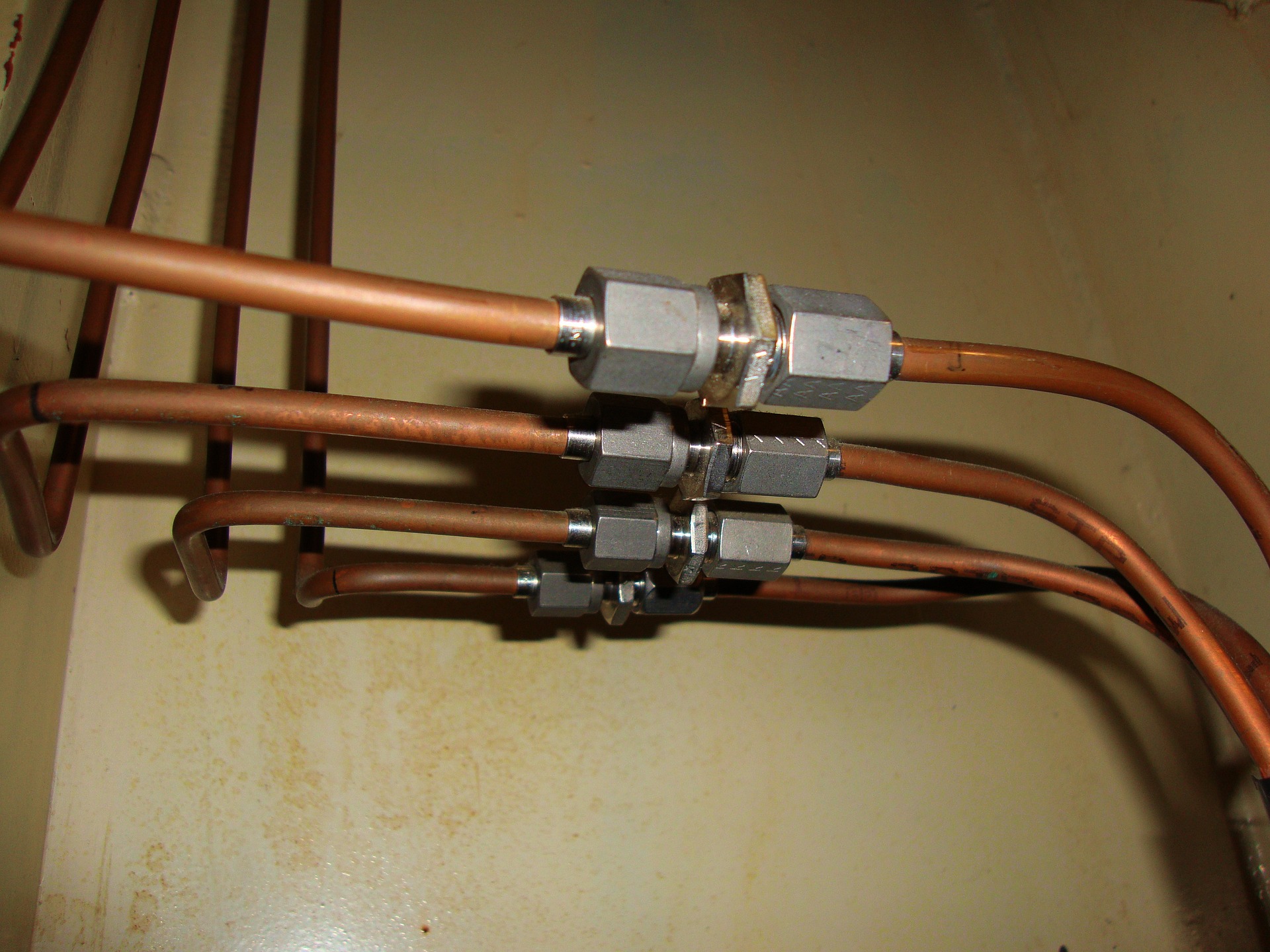 Gas Detection Systems for Buildings: Sensors & Monitors